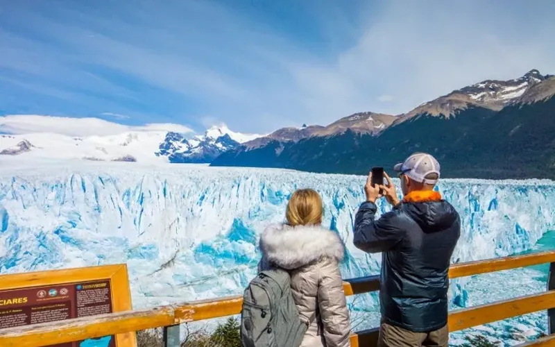 Perito Moreno Glacier: the most popular in Patagonia